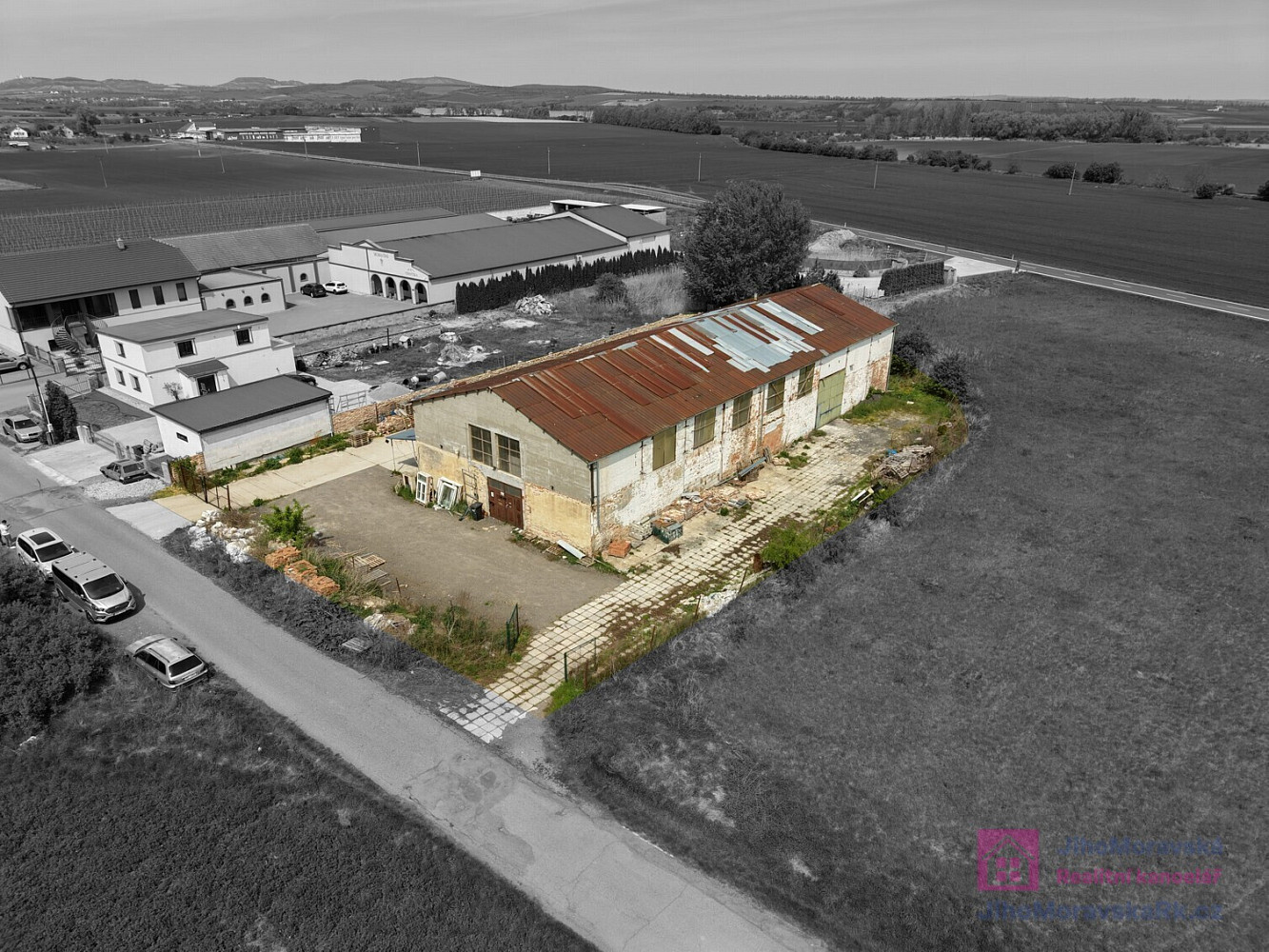 Prodej skladovacích prostor 600 m²