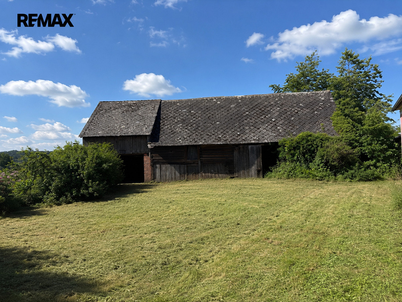 Prodej domu 380 m² s pozemkem 1 793 m²