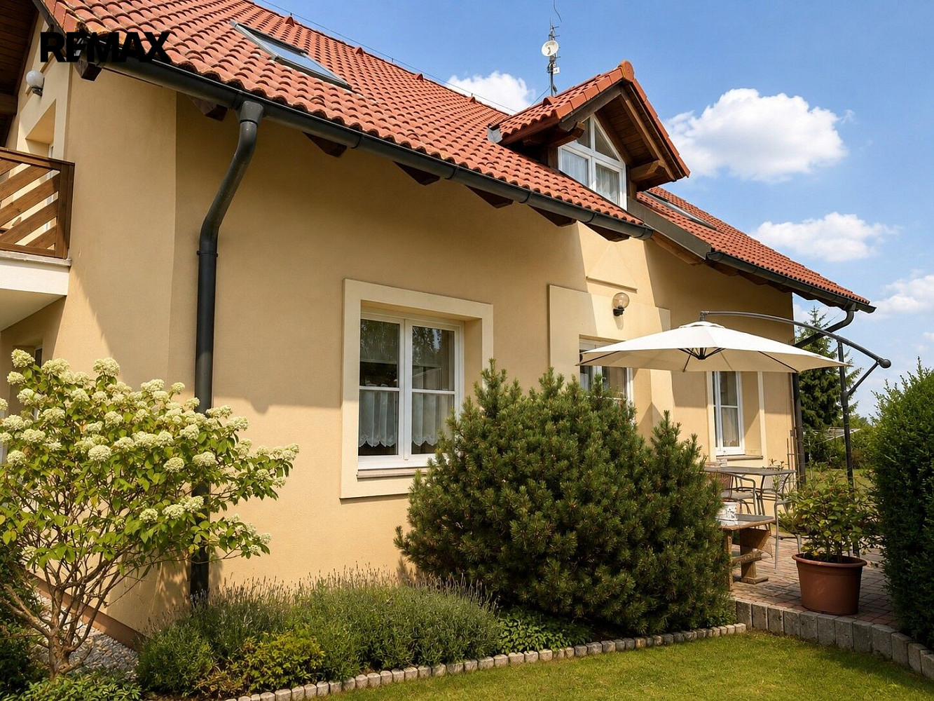 Prodej domu 184 m² s pozemkem 1 173 m²