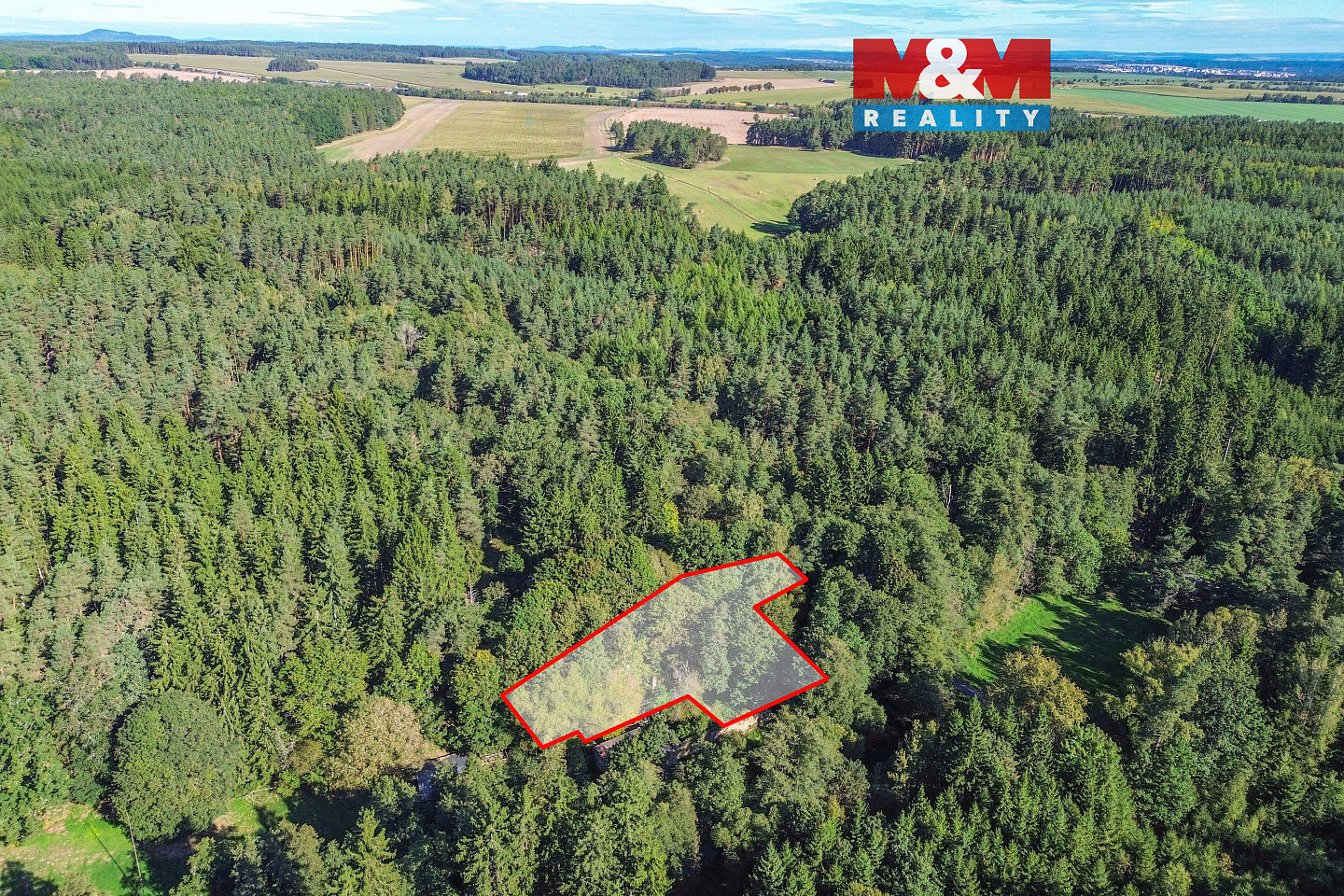 Prodej stavebního pozemku 1 051 m²